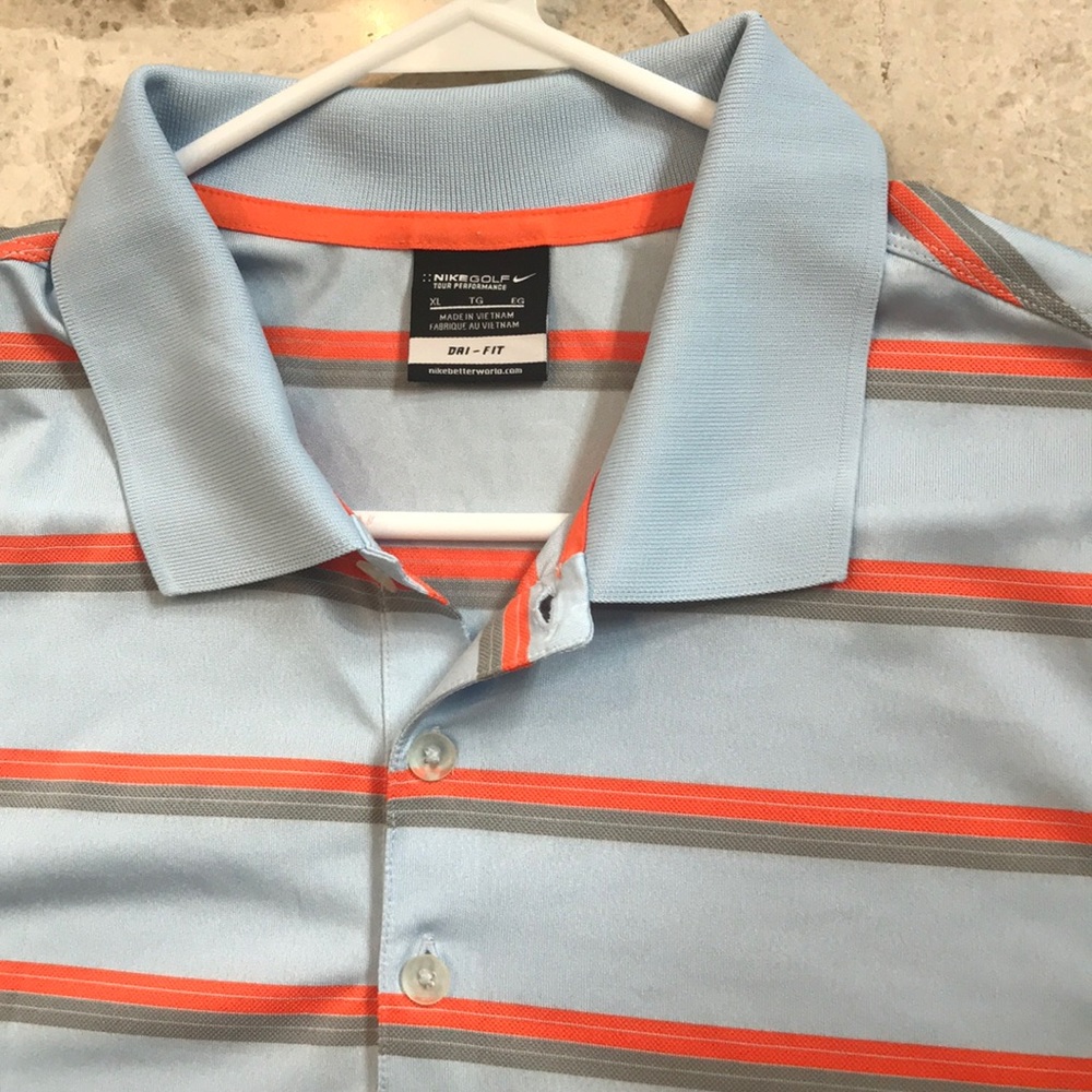 LIKE NEW Nike Dri-Fit Polo 👕 - Picture 3 of 6